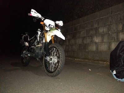 夜中のDトラ