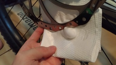 FMC ディスクブレーキ 掃除写真