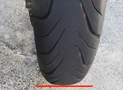 ツルツルタイヤ