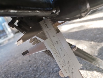 ノギスで内径計った