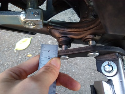 Dトラッカー150左ステップ裏返し想定の写真2