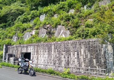 Dトラッカー150SEと浦山ダム