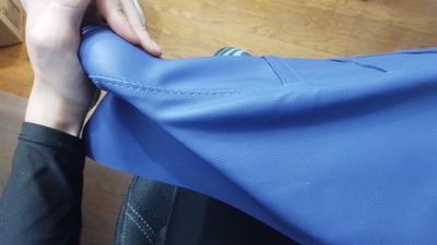 シート前方 張り作業