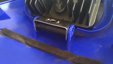 WR250R純正ヘッドライトカウルにLEDワークライト取り付けの写真3