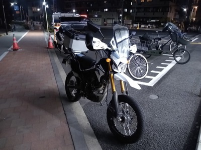 711と風防を付けたモタード
