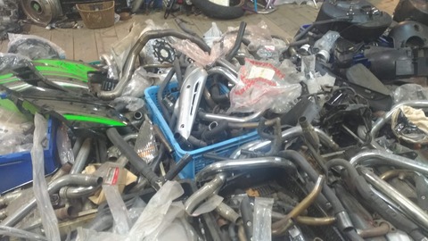 湘南ジャンクヤード WR250Rサイレンサーカバー