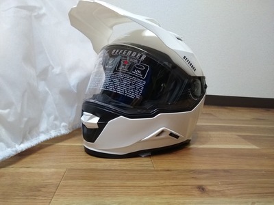 Defender Zackヘルメット写真2