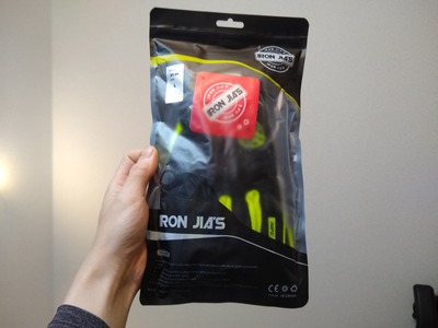 IRON JIA'Sグローブ
