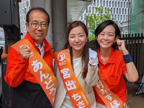 BB954F3C-545A-4F54-A8D9-BA4D1E41F0C0