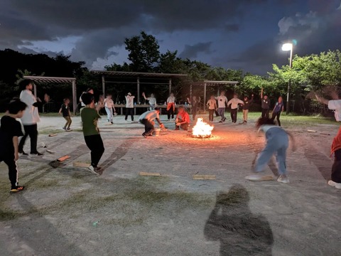 EB10BA93-A7F8-438B-BF92-B8DC813A3EF7