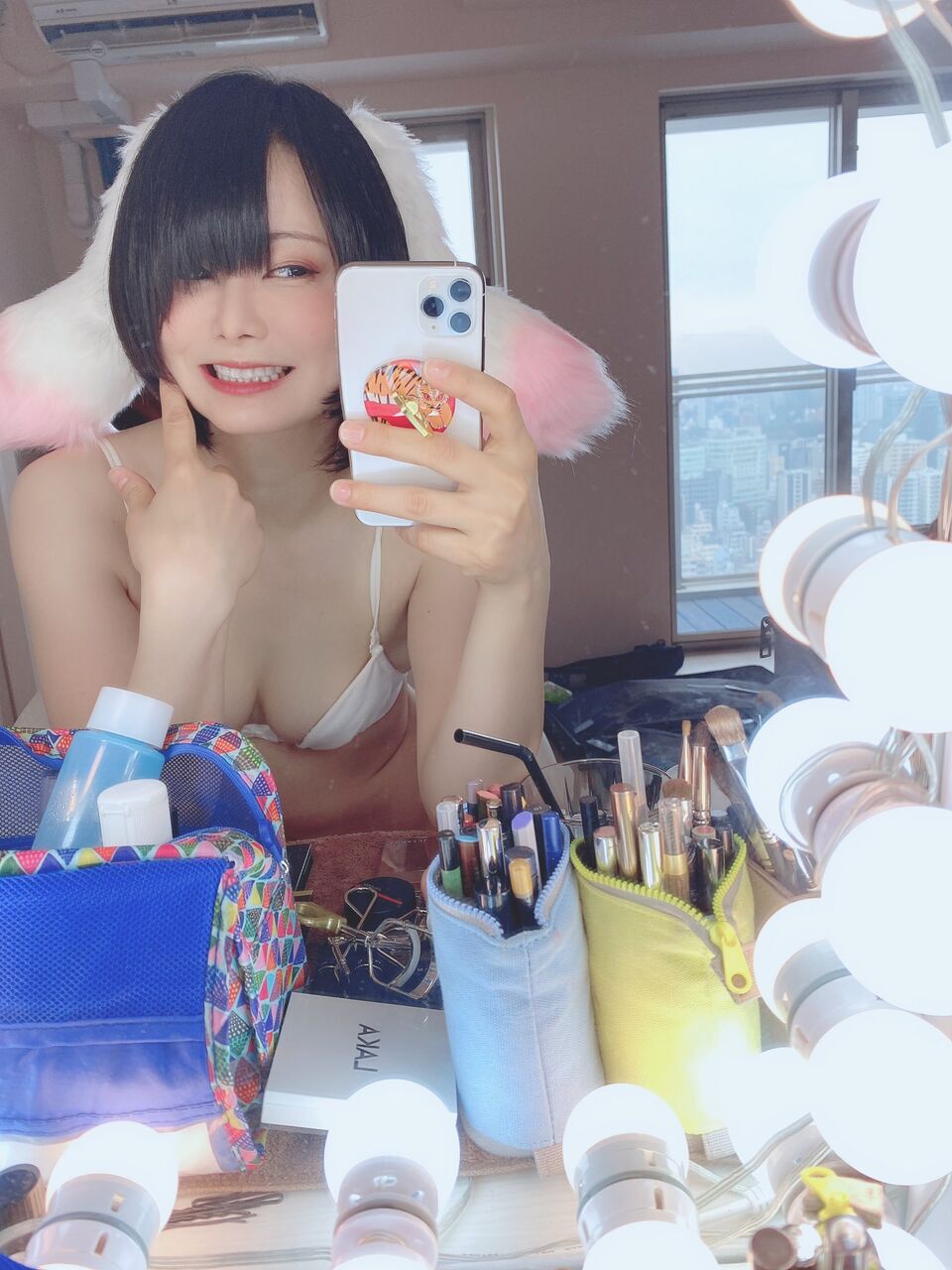 動画 うしじまいい肉さん ストリップでおっぱいをギリギリまで見せつけてしまう 2chエロまとめ速報