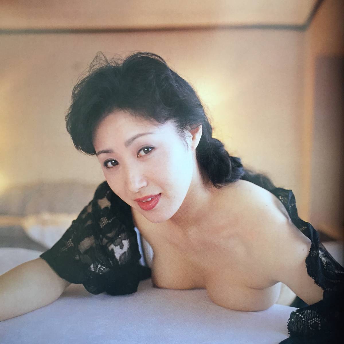 石倭裕子 ヌード 