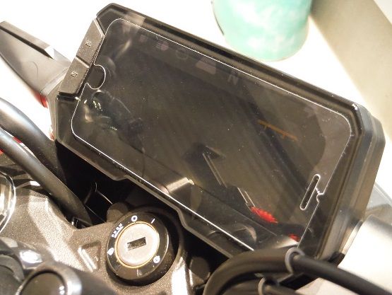 Cb250rのメーター保護のその後 足したら6気筒