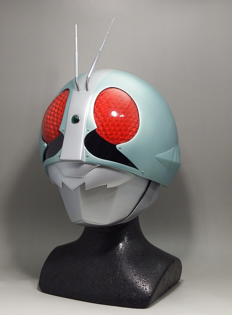 仮面ライダーV3 1/1スケール　マスク　発光あり　レトロ 安い，新品 送料無料 複眼発光 仮面ライダーV3 マスク 1/1サイズ