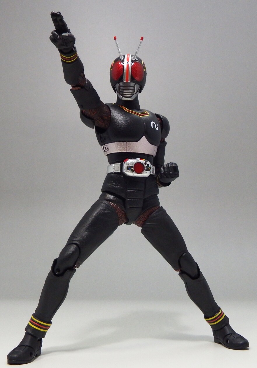 フィギュアーツ　真骨彫　仮面ライダーBLACK S.H.フィギュアーツ (真骨彫製法) 仮面ライダーBLACK レビュー
