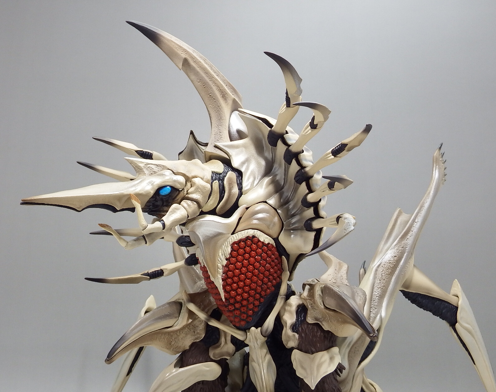 S.H.モンスターアーツ「レギオン」 : 空想玩具シリーズ