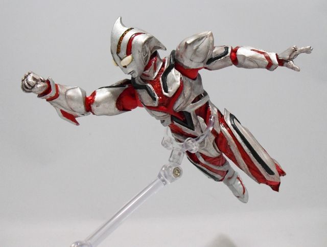 ウルトラマンネクスト　改造フィギュア ウルトラアクト改造「ウルトラマン・ザ・ネクスト（ジュネッス）」制作