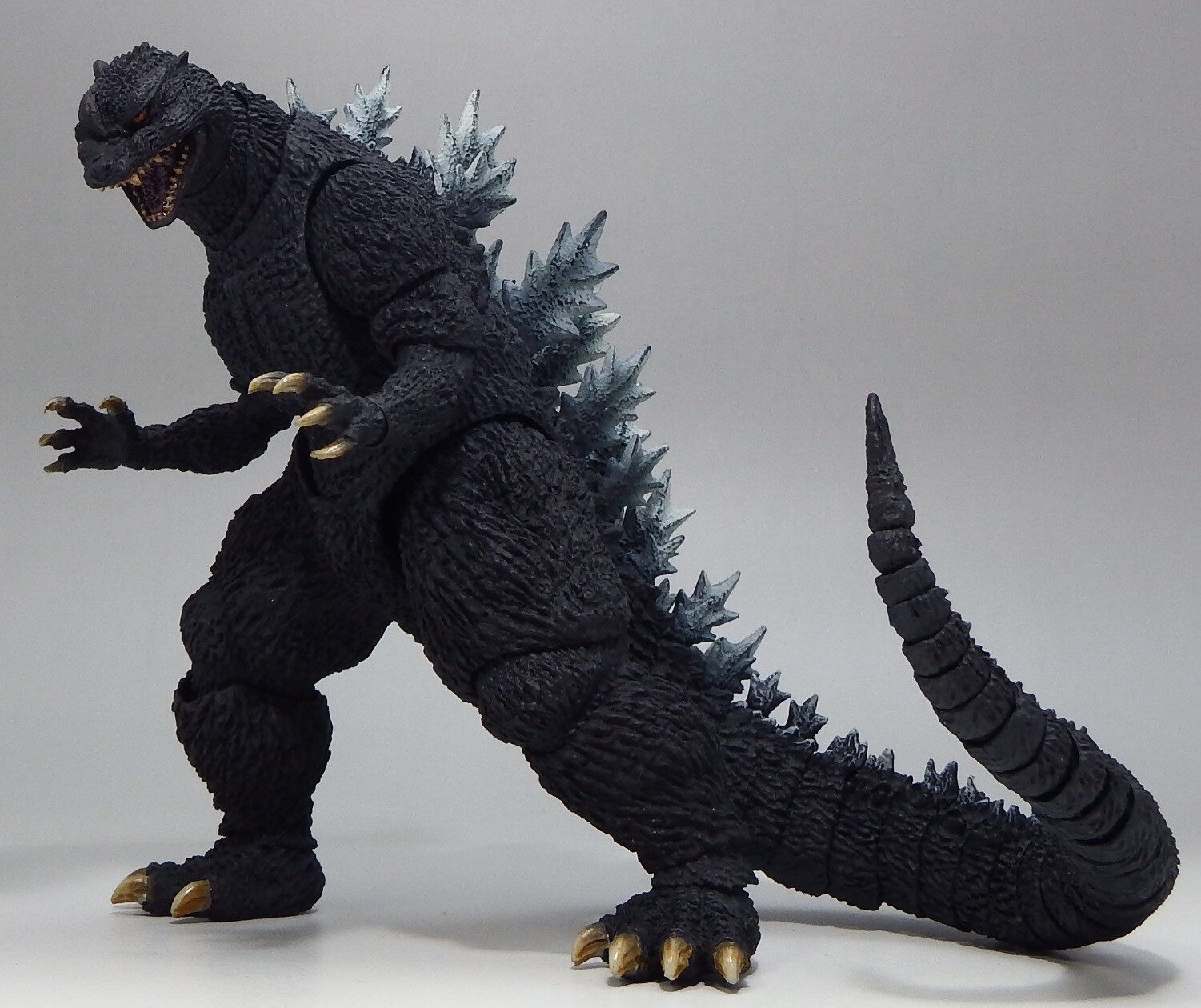 S.H.モンスターアーツ「ゴジラ2004」 : 空想玩具シリーズ