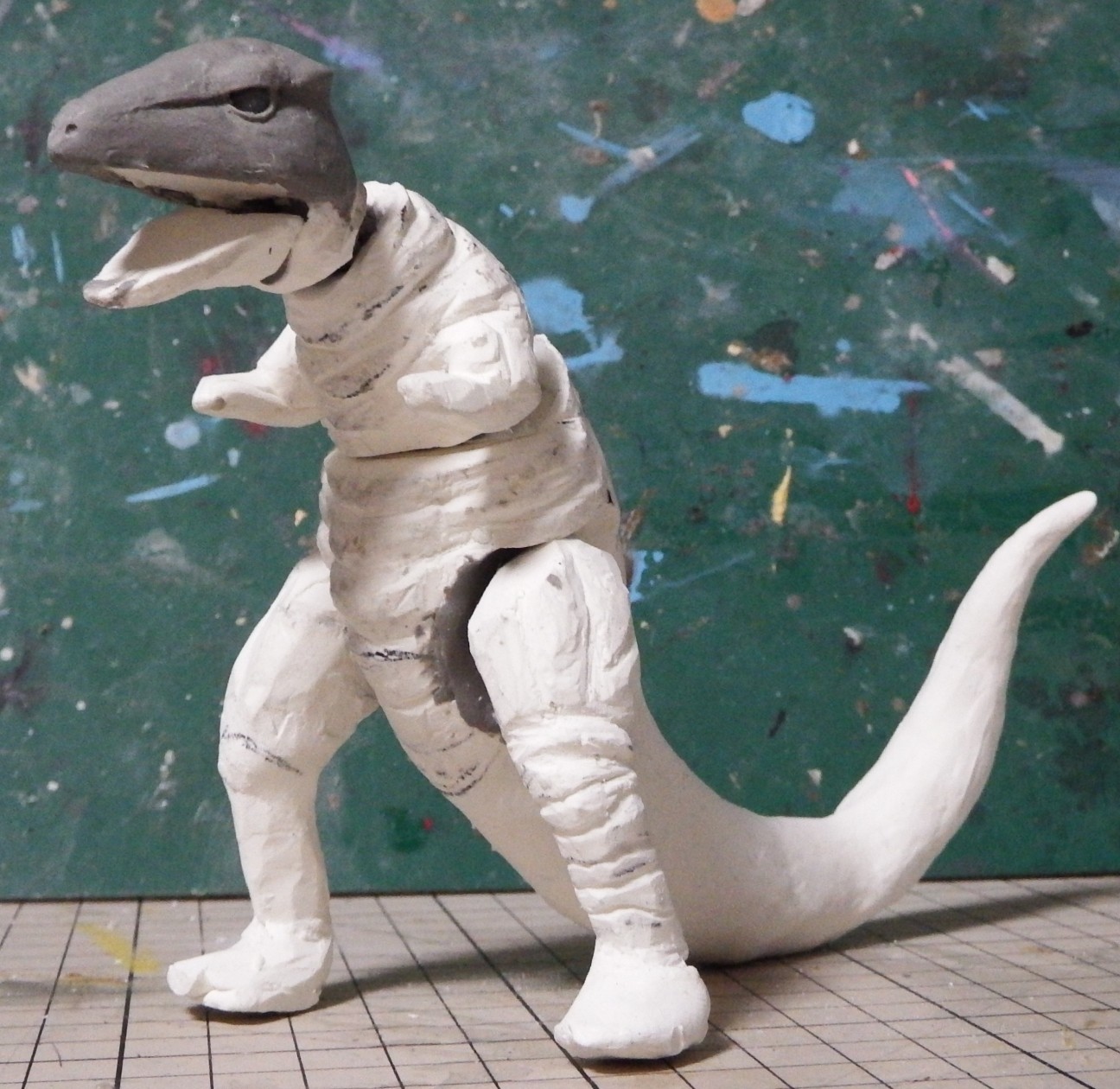 フルスクラッチ「ゴロザウルス」制作記1 : 空想玩具シリーズ