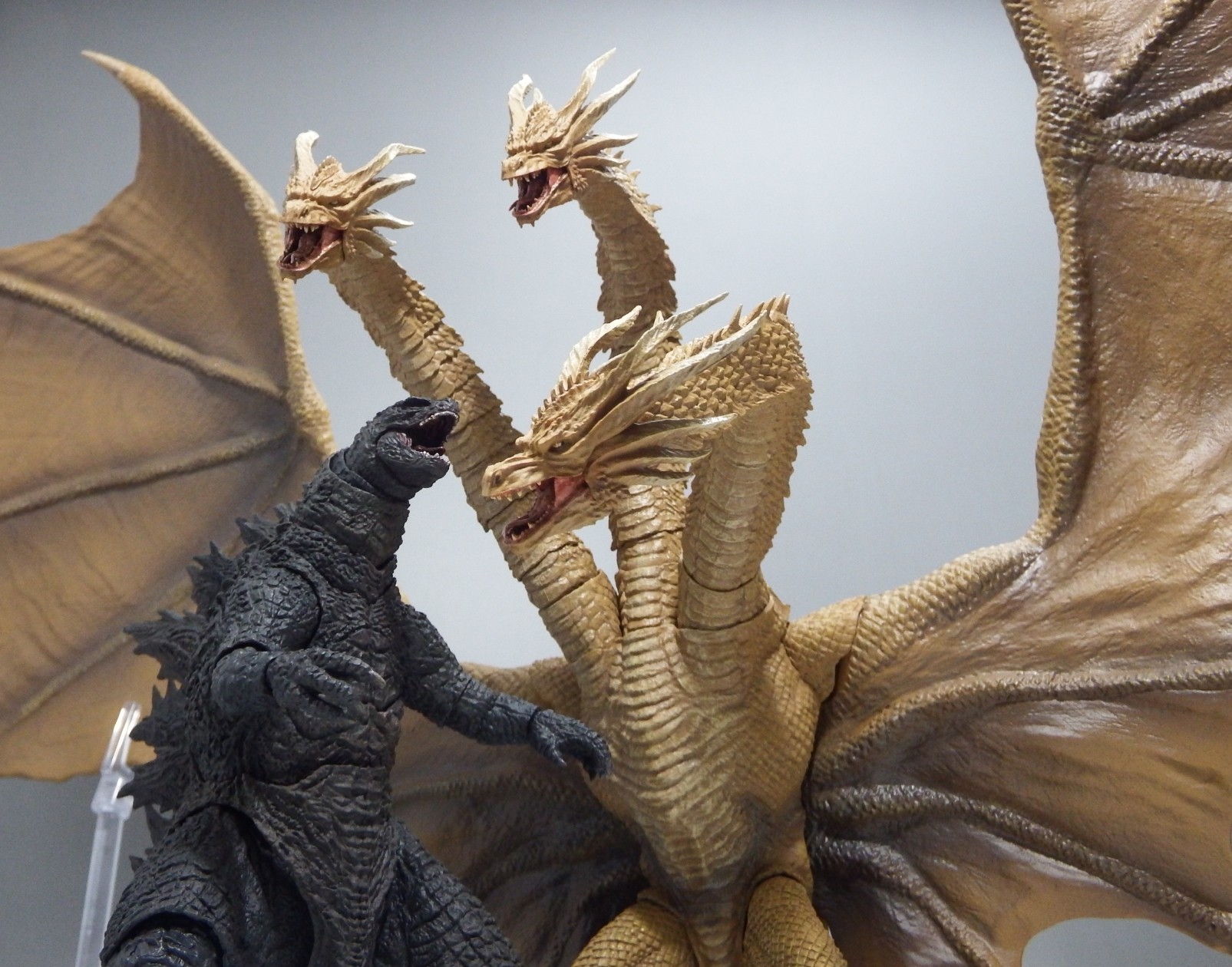 S.H.モンスターアーツ「キングギドラ2019」改造 : 空想玩具シリーズ
