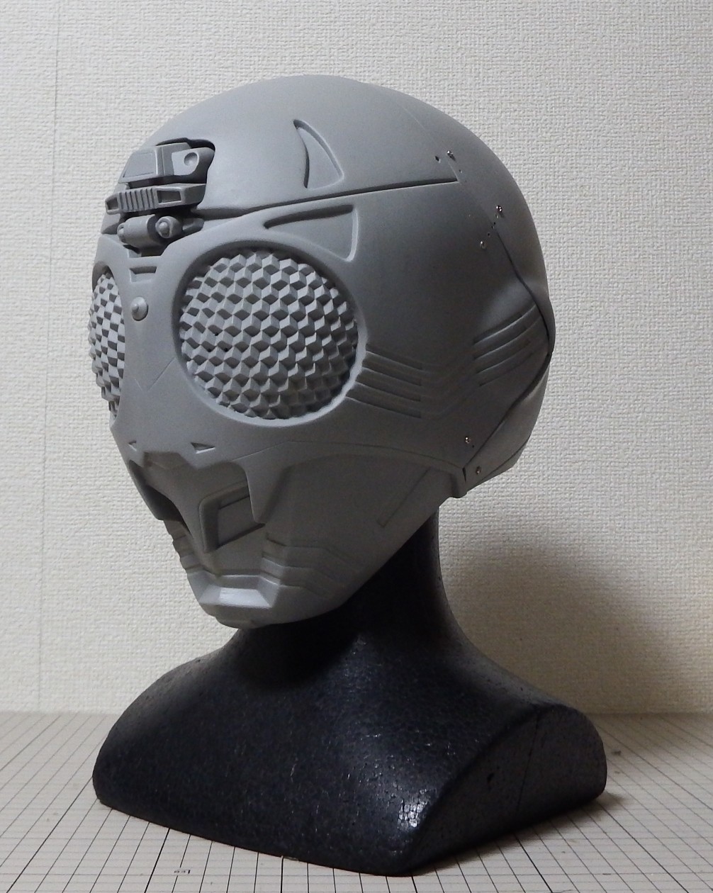 ゼネラルプロダクツ「シャドームーン レプリカマスク」制作記2