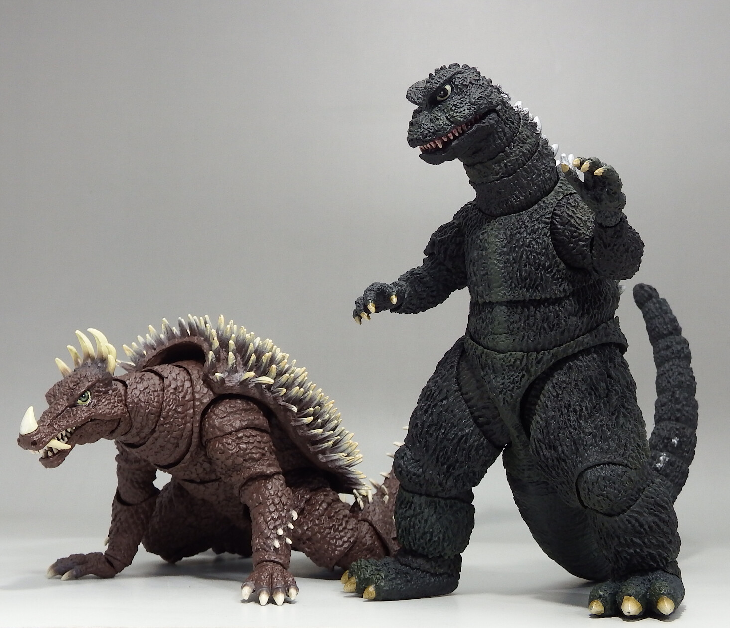 S.H.モンスターアーツ「アンギラス1972」 : 空想玩具シリーズ