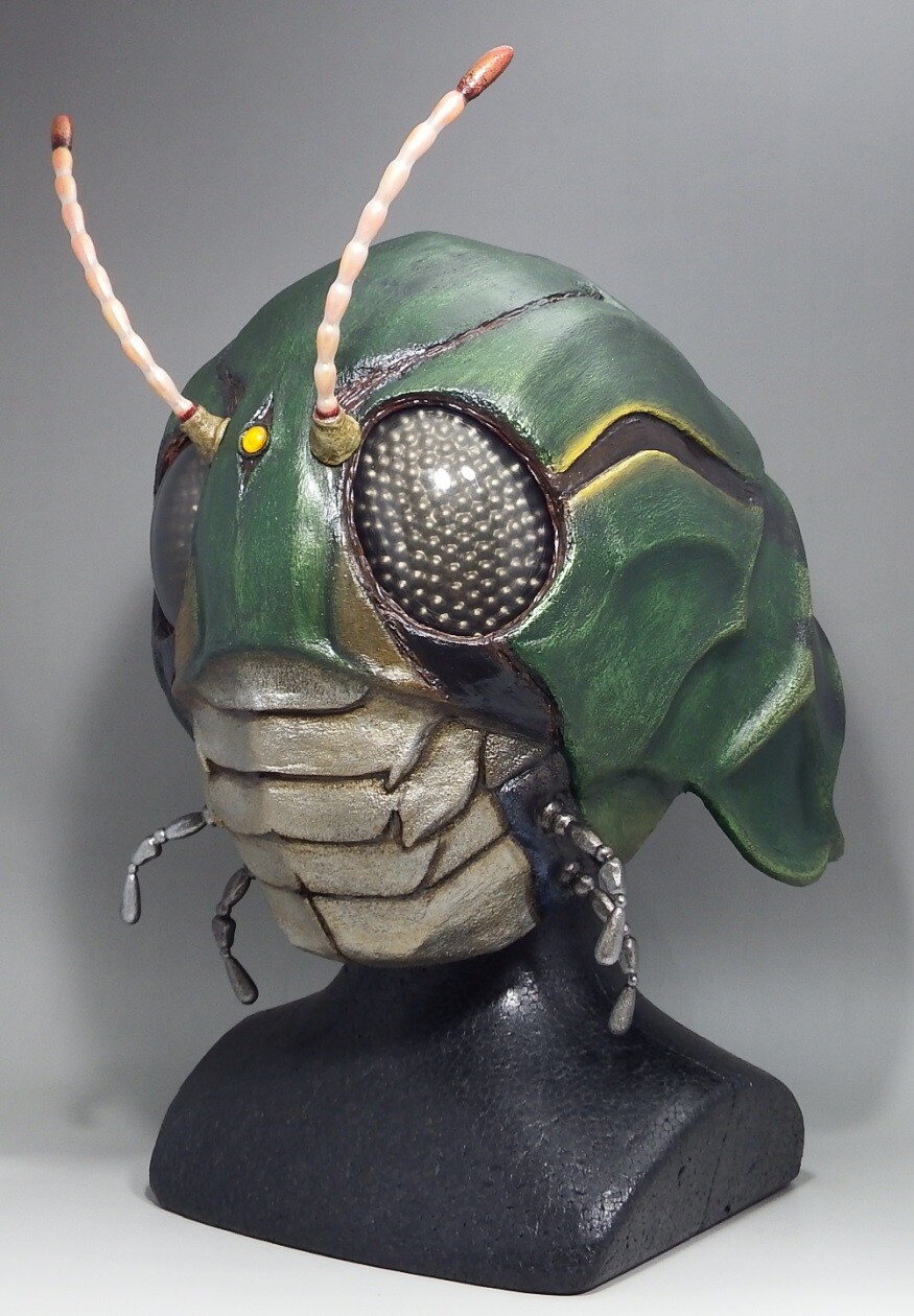 仮面ライダー地獄バッタ　1/1スケール マスク　コスプレ用完成品 フルスクラッチ「飛蝗怪人 1/1マスク」 : 空想玩具シリーズ