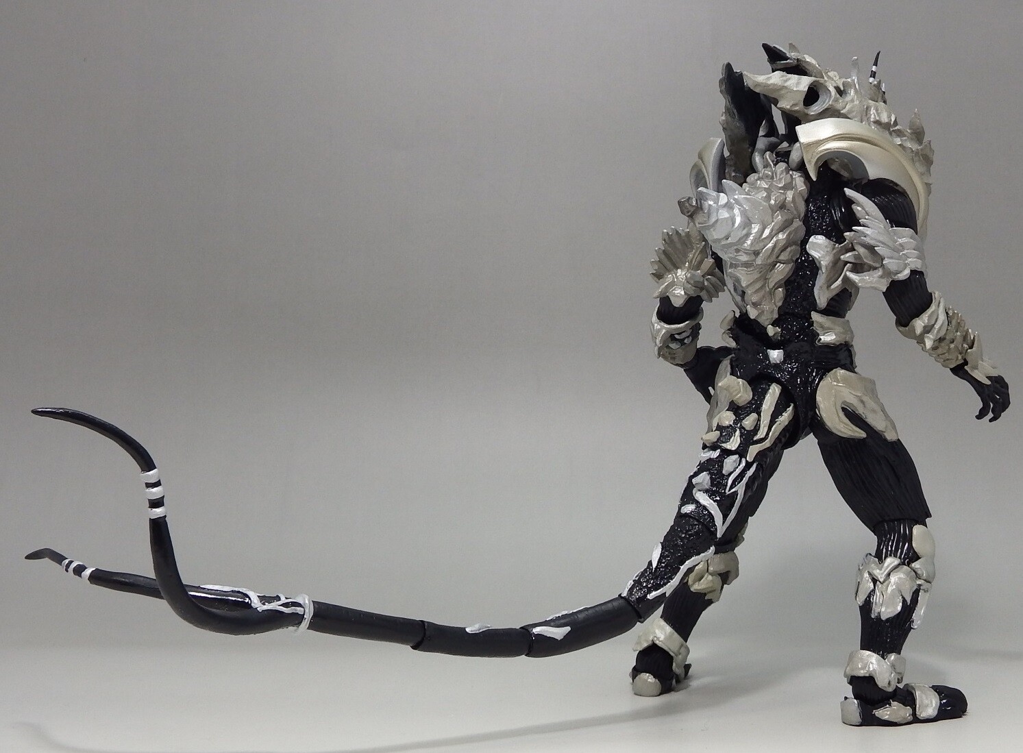 S.H.モンスターアーツ「モンスターX」 : 空想玩具シリーズ