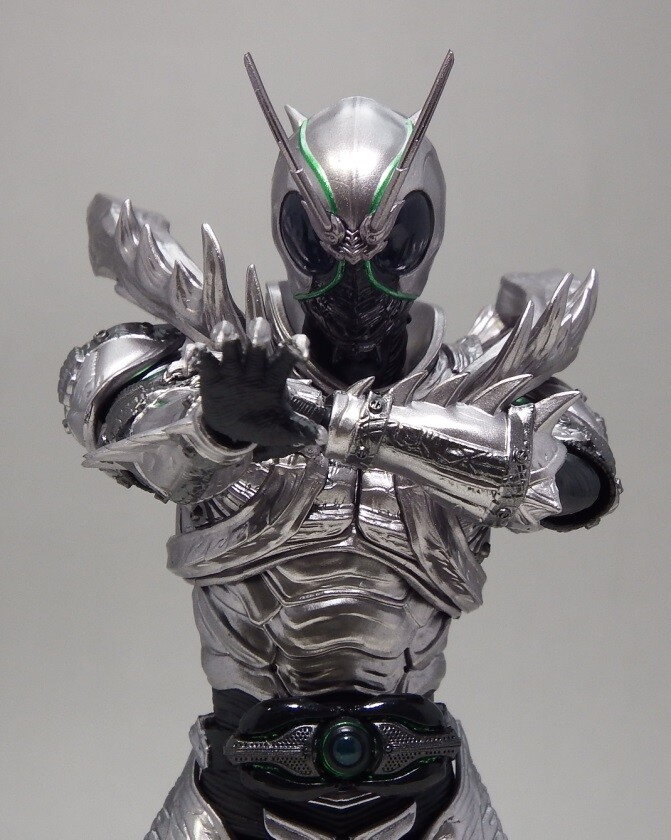 S.H.フィギュアーツ「仮面ライダーSHADOWMOON」 : 空想玩具シリーズ