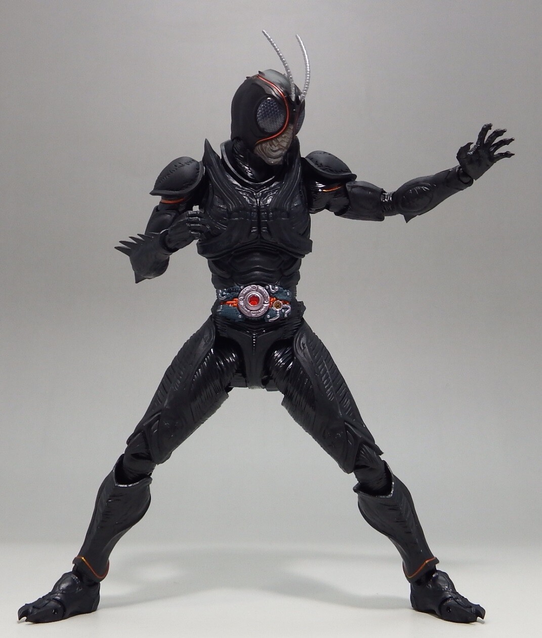 S.H.フィギュアーツ「仮面ライダーBLACK SUN」 : 空想玩具シリーズ