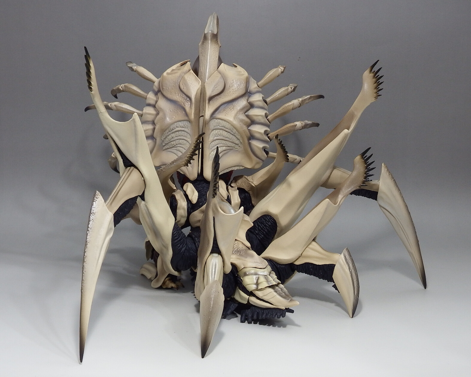 SHモンスターアーツ。レギオン。 S.H.MonsterArts レギオン | 魂ウェブ