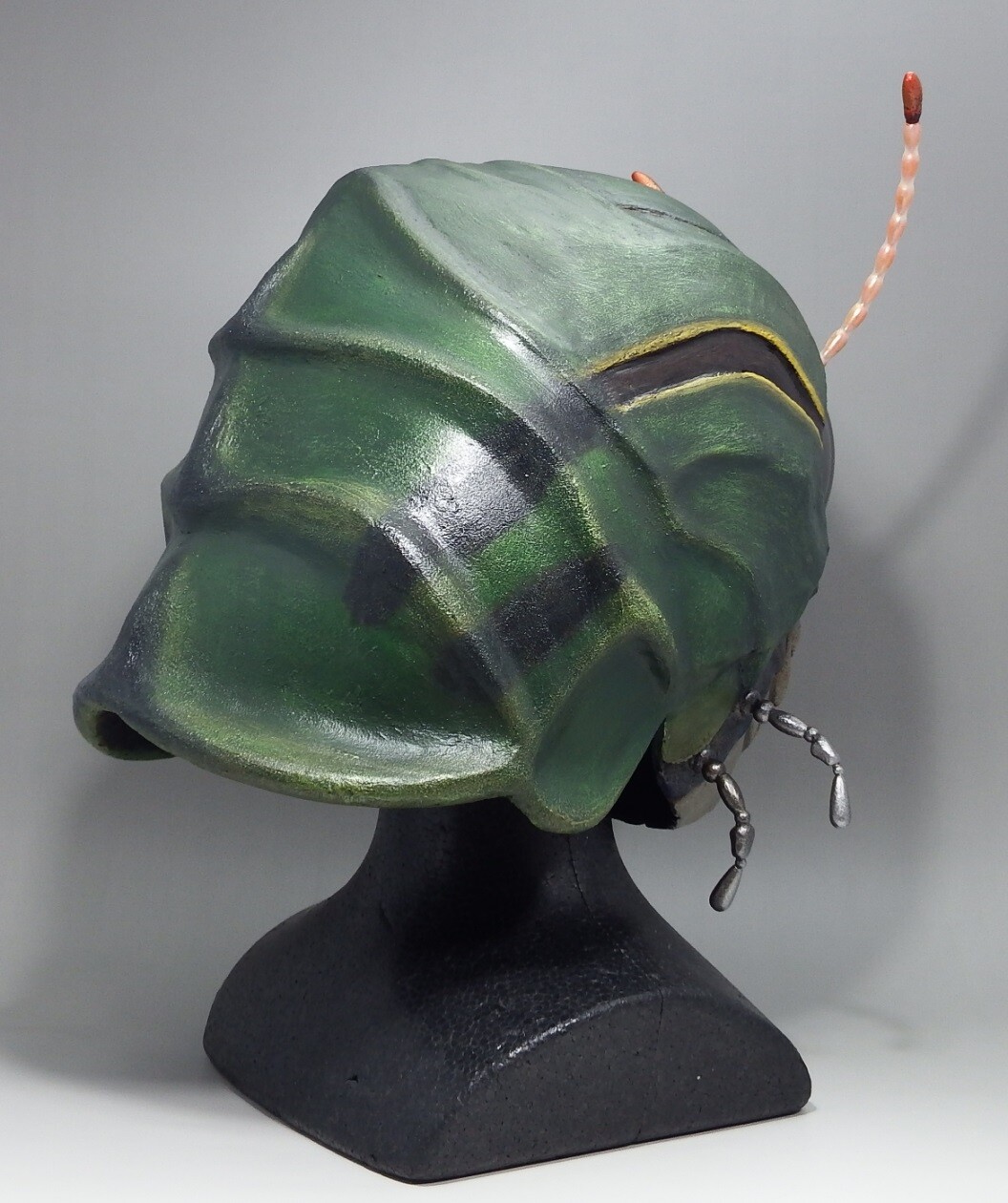 仮面ライダー地獄バッタ　1/1スケール マスク　コスプレ用完成品 仮面ライダー地帝 1/1スケール コスプレ用マスク なりきりマスク 仮面