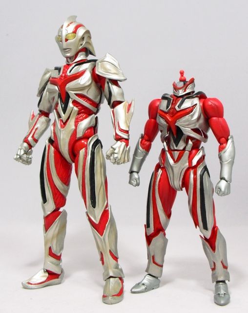 ウルトラマンネクスト　改造フィギュア ウルトラアクト改造「ウルトラマン・ザ・ネクスト（ジュネッス