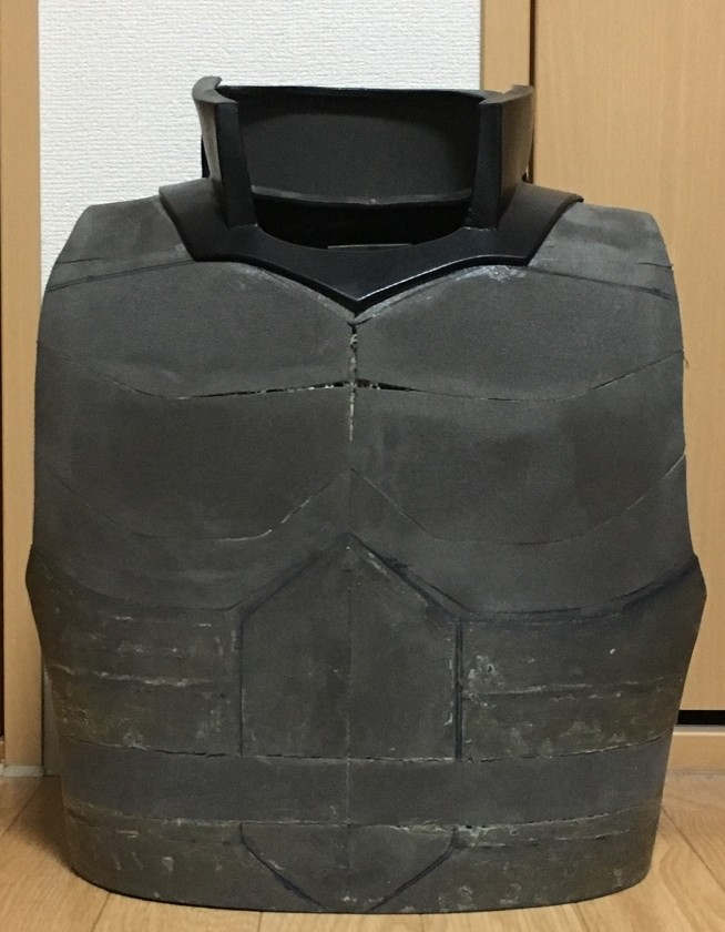 仮面ライダーブラック ヘルメット 1/1スケール 着用可能 コスプレ用　磁石装置 仮面ライダーブラック ヘルメット 1/1スケール 着用可能