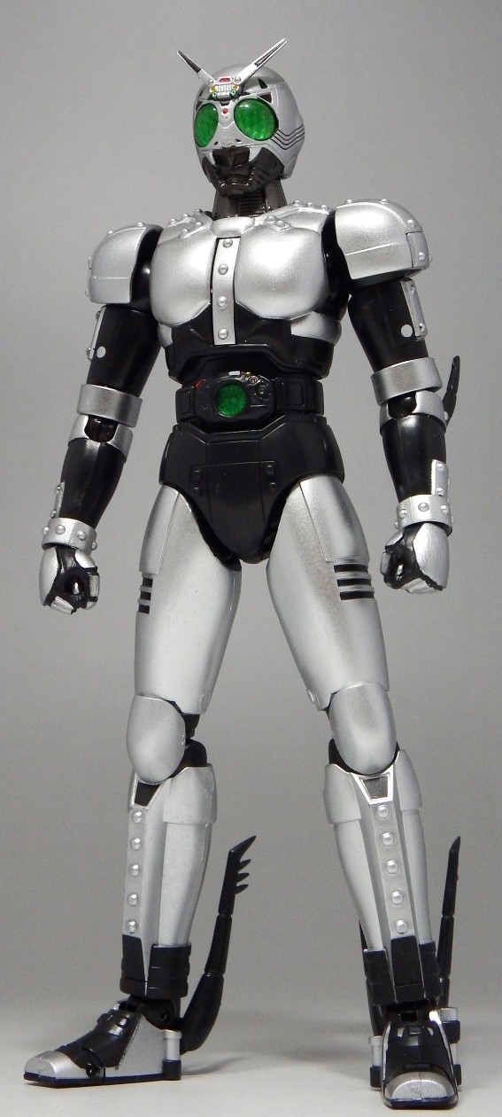 シャドームーン　フィギュアーツ S.H.Figuarts（真骨彫製法） シャドームーン | 魂ウェブ