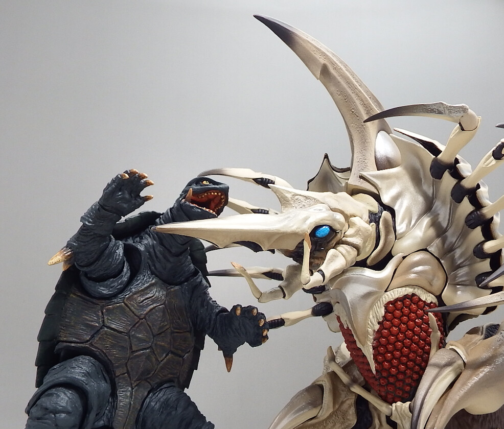 S.H.モンスターアーツ「レギオン」 : 空想玩具シリーズ