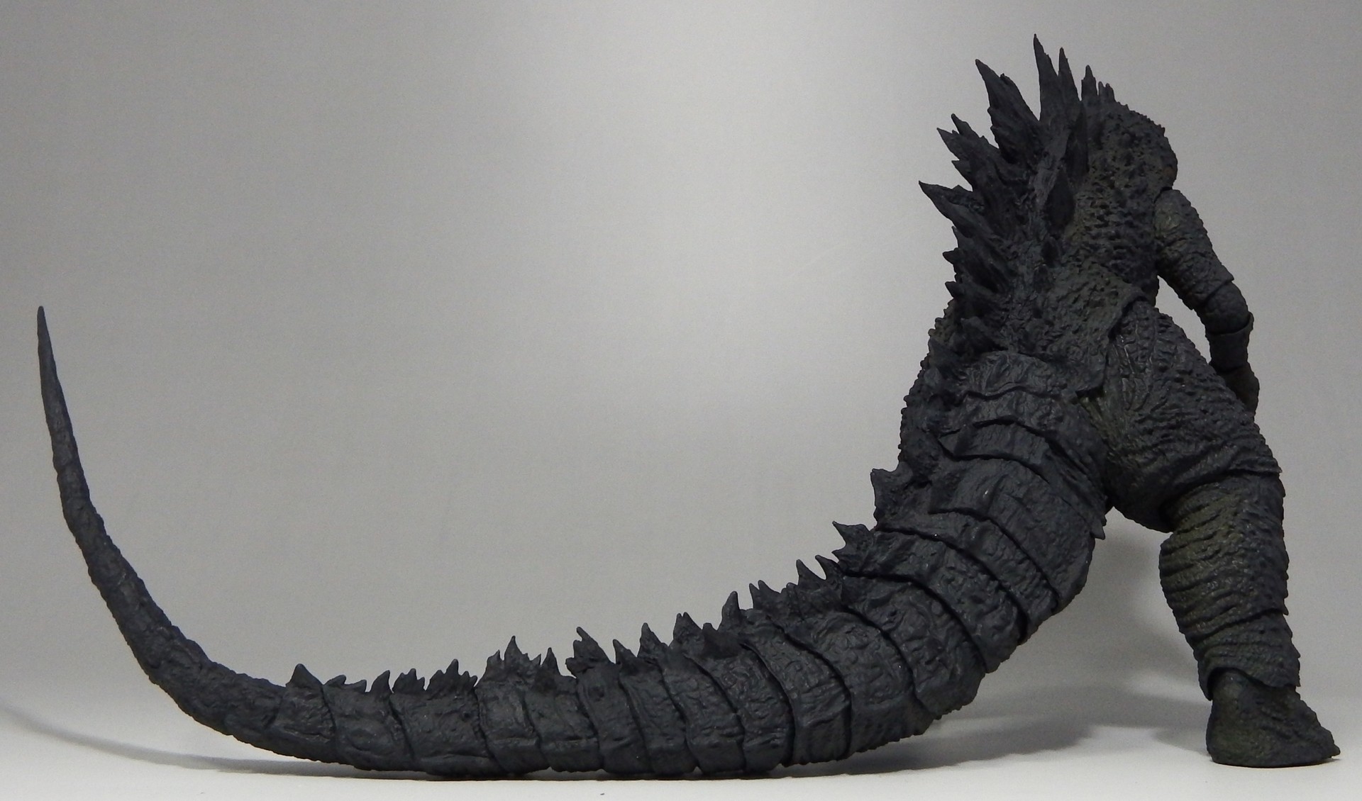Amazon.co.jp: TAMASHII NATIONS S.H.モンスターアーツ ゴジラ