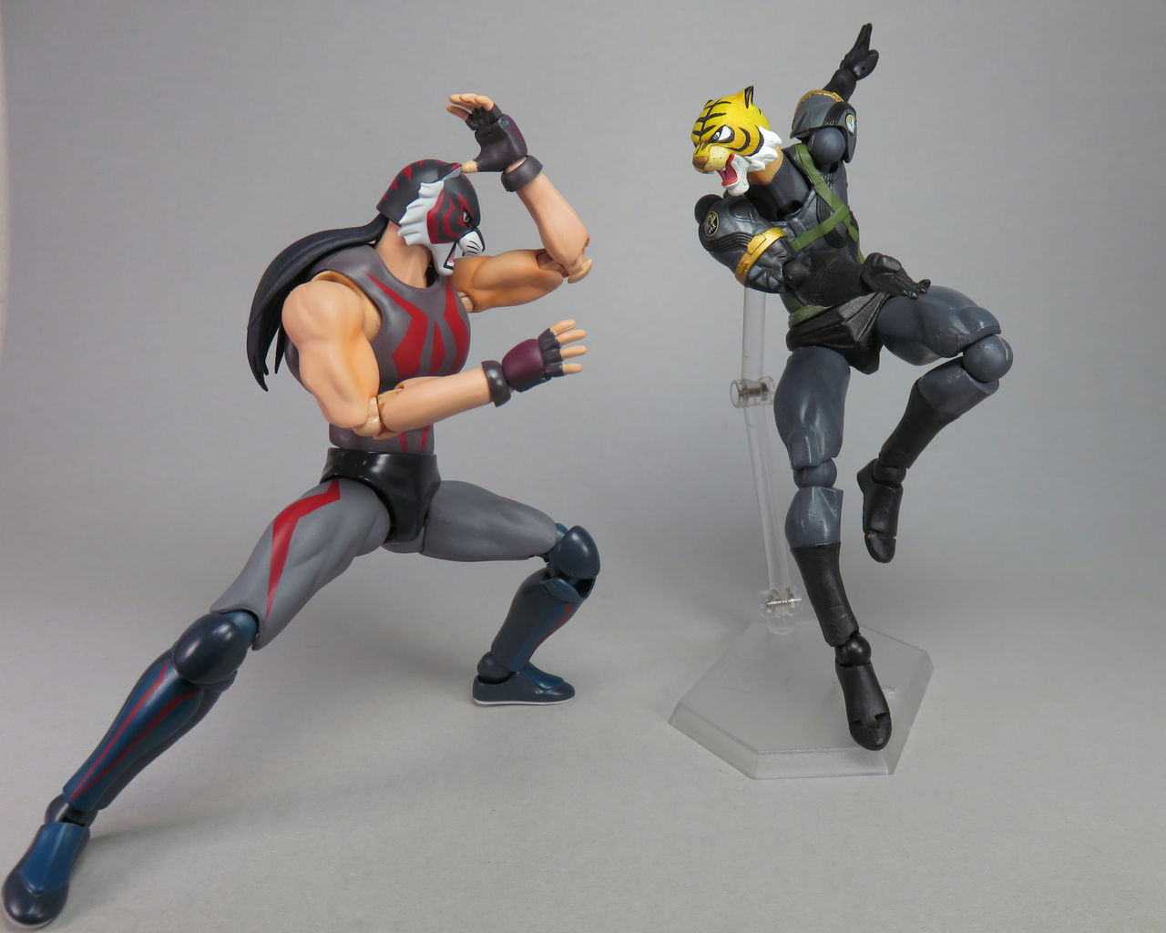 S H フィギュアーツ タイガーマスクw タイガー ザ ダーク 約150mm Abs Pv 品 Awiihouse Com