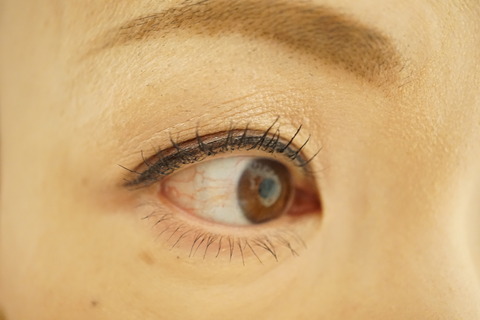 センズアイズでモテマスカラOFF2