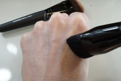 bereMinerals リュクスパフォーマンスブラシ15