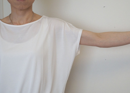 ユニクロ ドレープクルーTシャツ (8)-R