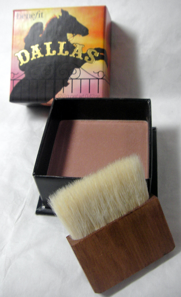 化粧品が好きだ！ : Benefit ベネフィット Dallas ダラス