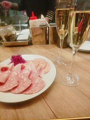 2020-02-24-19-03-04-275