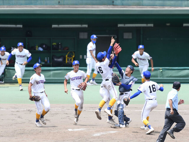 27B1836F-AA43-41F3-A591-C019F43650AB