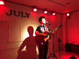 1D6F2215-9052-406B-BC29-47D4AD60F311