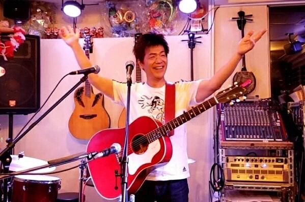 22E7B16D-8275-4D5E-941D-CB0B1466B8DD