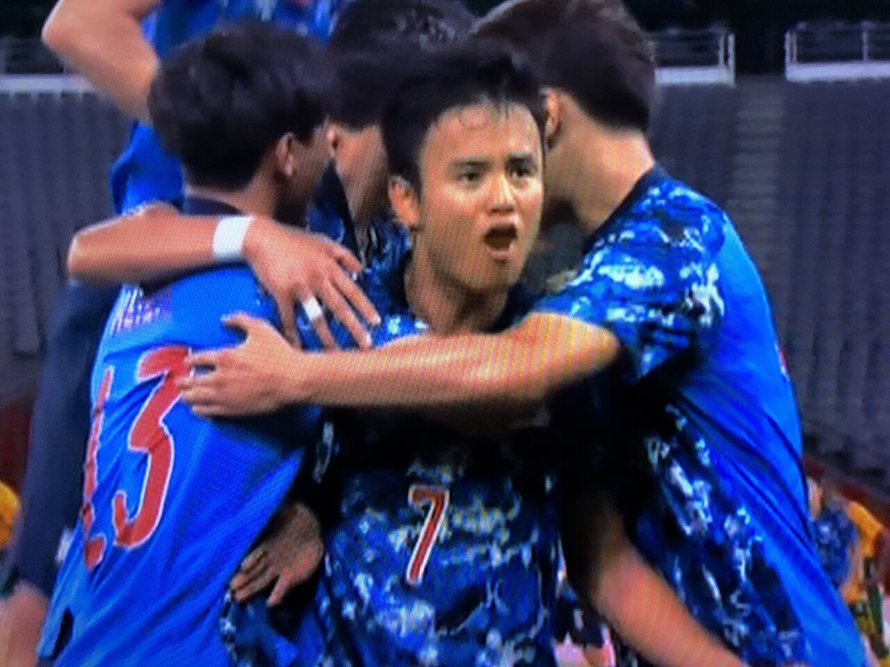 A32CEAD6-3342-4C3F-BCA5-9598E65F1EC3