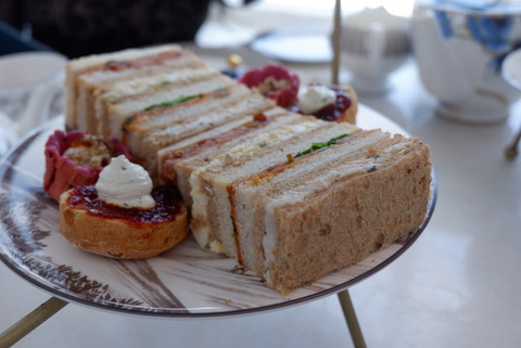 C5AB4B92-52A8-4319-BB63-46B68036FF74_1_105_c