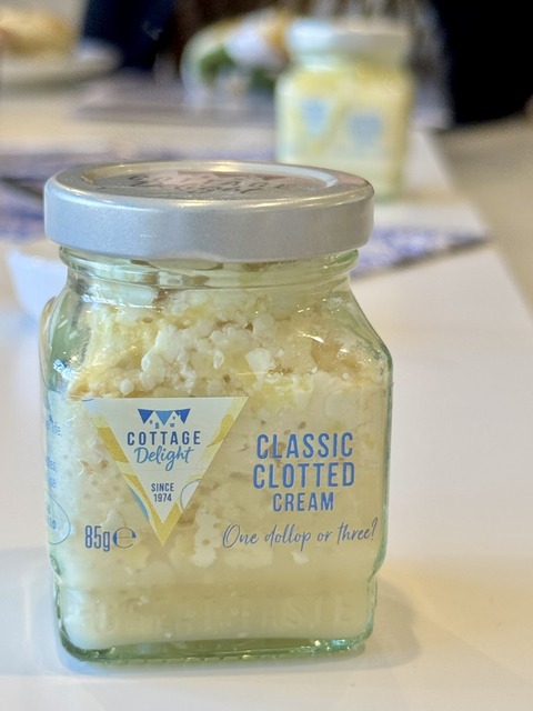 CC950A9C-6047-4AC0-BCC6-053709C84F10_1_201_a