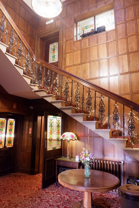 D65D1141-9323-4EFD-9885-5D3FA9F26393_1_105_c